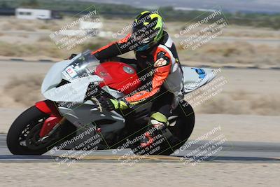 media/Oct-02-2025-Racers Edge (Thu) [[2c91cb6ab3]]/3-B Group/Session 1-Turn 9 Inside (1020am)/